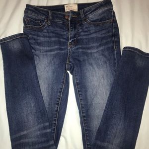 BKE Skinny Jeans Size 26x31R